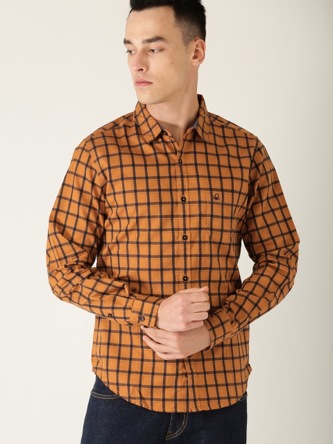 

United Colors of Benetton Men Mustard Yellow & Navy Blue Slim Fit Checked Casual Shirt