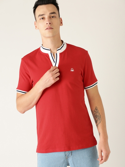 

United Colors of Benetton Men Red Solid Mandarin Collar T-shirt