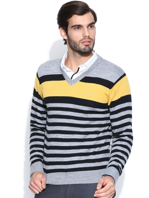 

IZOD Grey Melange & Black Striped Merino Wool Sweater
