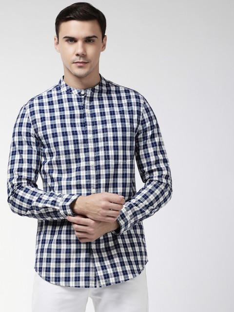 

Marks & Spencer Men Navy Blue & White Regular Fit Checked Casual Shirt