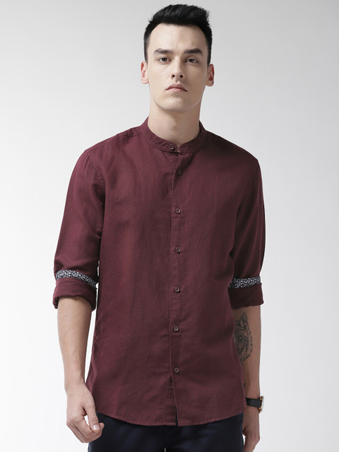 

Marks & Spencer Men Burgundy Slim Fit Solid Dyed Casual Shirt