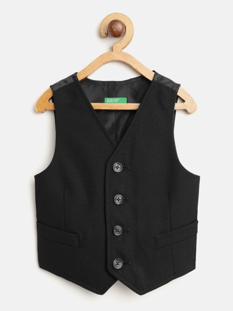 

United Colors of Benetton Boys Black Solid Waistcoat