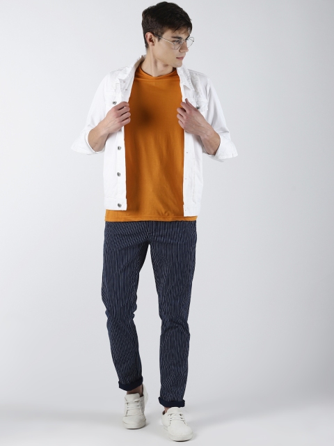 

Blue Saint Men White Solid Lightweight Jacket