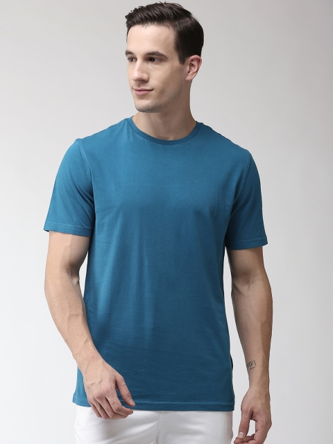 

Marks & Spencer Men Teal Blue Solid Round Neck T-shirt