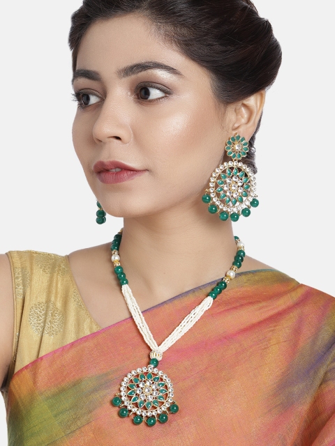 

Peora Green & Gold-Plated Kundan Jewellery Set