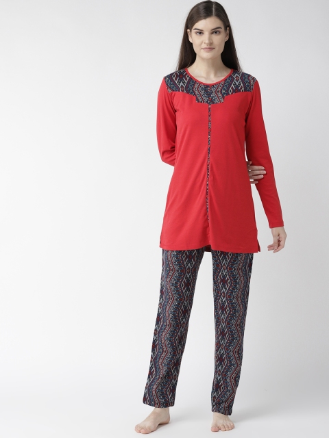 

MADAME M SECRET Women Red & Navy Blue Solid Night Suit