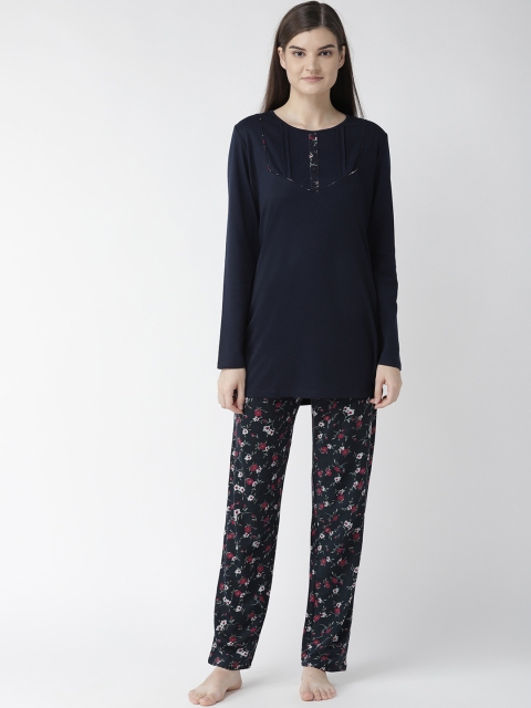 

MADAME M SECRET Women Navy Blue & Pink Printed Night Suit