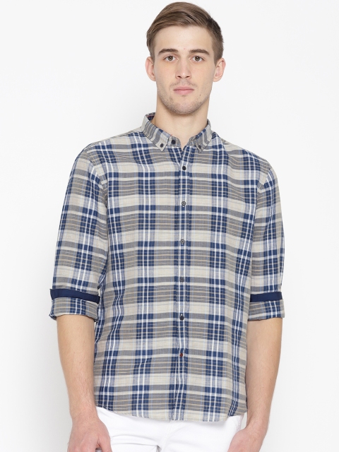 

Blackberrys Men Grey & Navy Blue Slim Fit Checked Casual Shirt