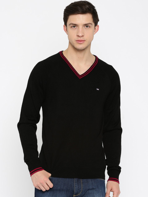 

Arrow Sport Black Sweater