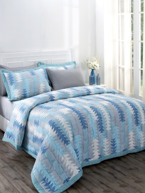 

MASPAR Set of 3 Blue Geometric 120 GSM Double Bed Quilt & 2 Pillow Covers