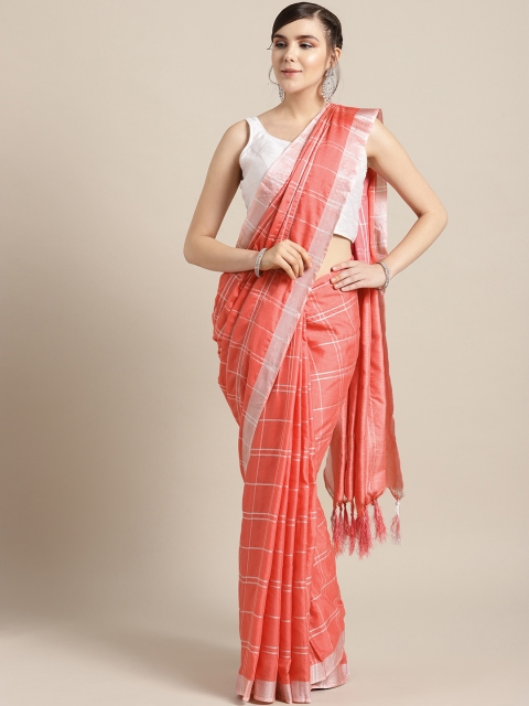 

Ishin Peach-Coloured & Silver Checked Saree