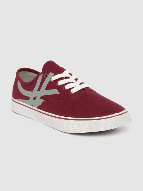 

United Colors of Benetton Men Burgundy Solid Sneakers