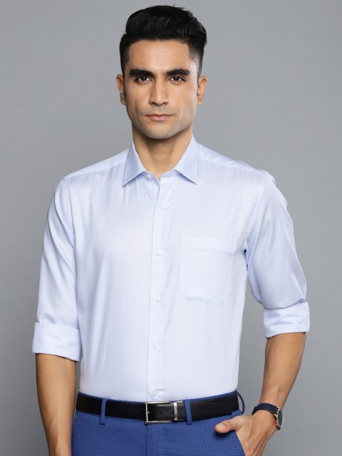 

Louis Philippe Men Blue Slim Fit Self Checked Formal Shirt