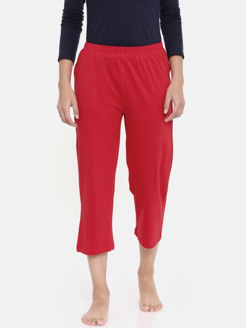 

zebu Women Red Solid Regular Fit Capris