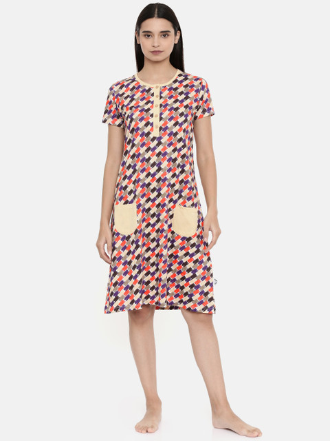 

zebu Women Beige & Red Printed Nightdress