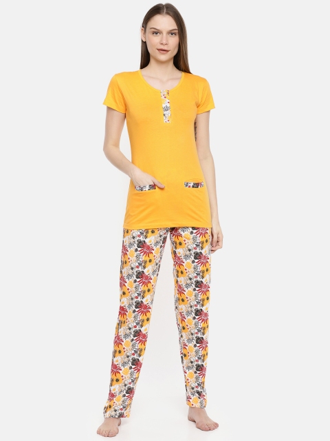 

zebu Women Yellow & White Solid Night suit