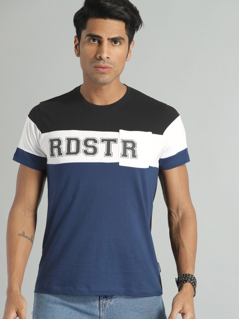 

Roadster Men Teal Blue & White Colourblocked Round Neck T-shirt