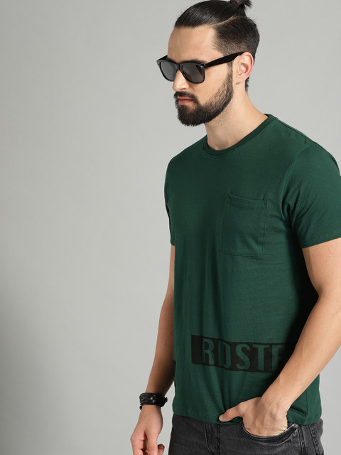 

Roadster Men Green Solid Round Neck T-shirt