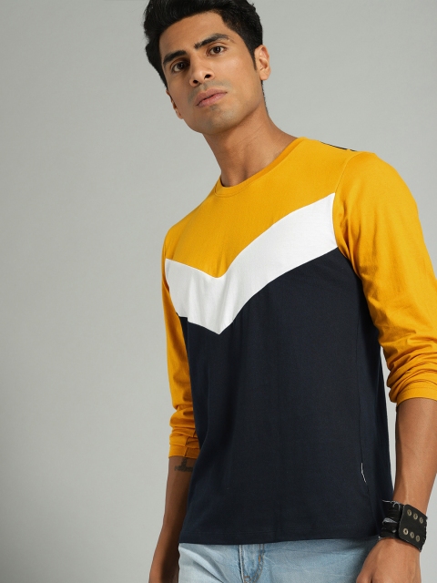 

Roadster Men Navy Blue & Mustard Yellow Colourblocked Round Neck T-shirt