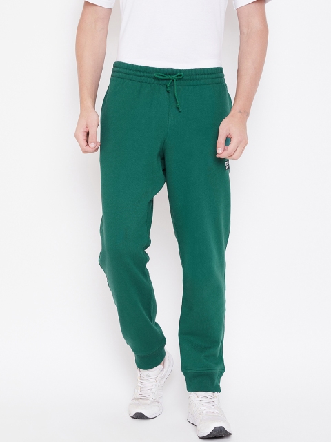 

ADIDAS Originals Men Green Solid R.Y.V. Sweat Pants