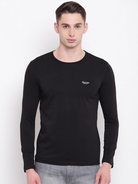 

Monte Carlo Men Black Solid Round Neck T-shirt