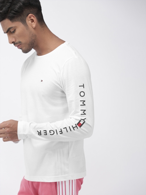 

Tommy Hilfiger Men White Solid Round Neck T-shirt