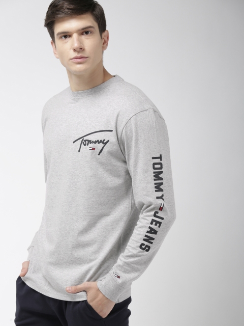

Tommy Hilfiger Men Grey Printed Round Neck T-shirt