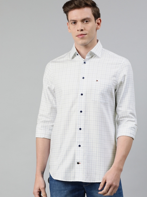 

Tommy Hilfiger Men White & Blue Regular Fit Checked Casual Shirt