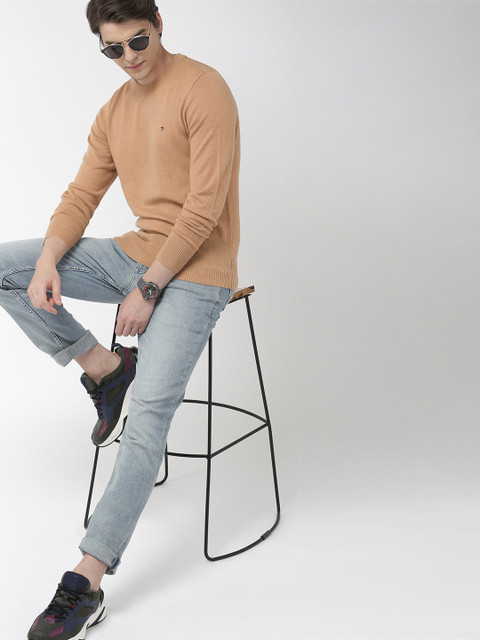 

Tommy Hilfiger Men Camel Brown Woolen Solid Sweater