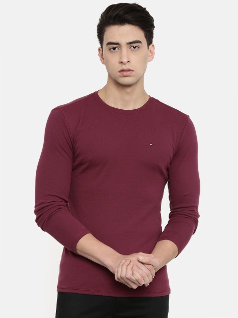 

Tommy Hilfiger Men Burgundy Slim Fit Solid Round Neck T-shirt