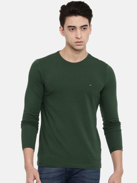 

Tommy Hilfiger Men Green Solid Round Neck T-shirt