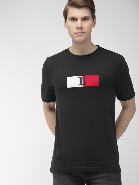 

Tommy Hilfiger X Lewis Hamilton Men Black Applique Detail Round Neck T-shirt