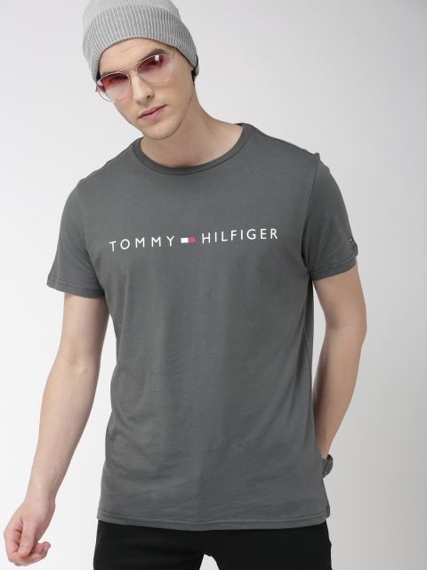 

Tommy Hilfiger Men Grey Solid Round Neck T-shirt