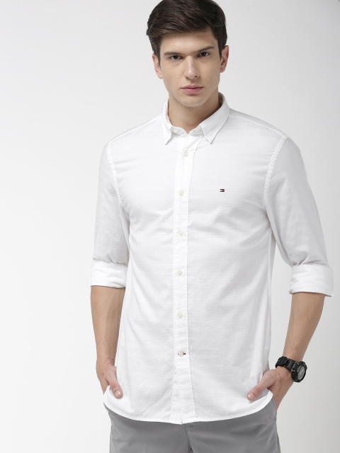 

Tommy Hilfiger Men White Regular Fit Self Striped Casual Shirt