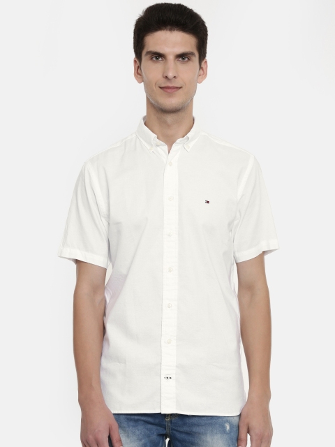 

Tommy Hilfiger Men White Regular Fit Solid Casual Shirt