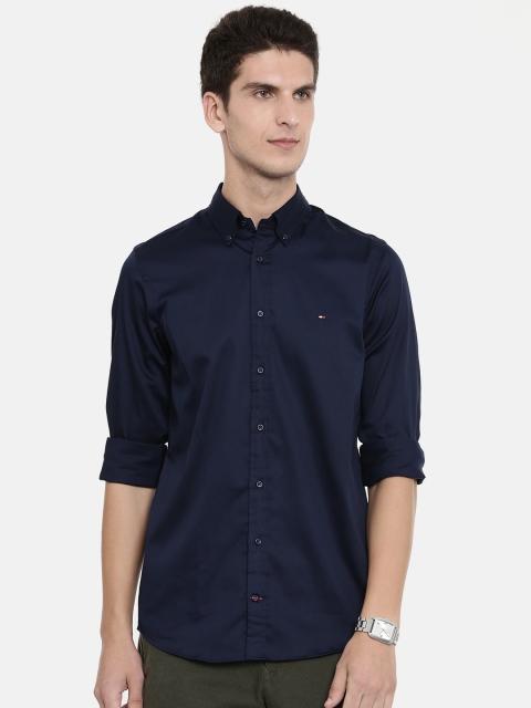 

Tommy Hilfiger Men Navy Blue Slim Fit Solid Casual Shirt