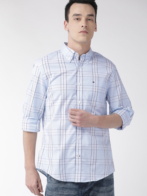 

Tommy Hilfiger Men Blue & White Regular Fit Checked Casual Shirt