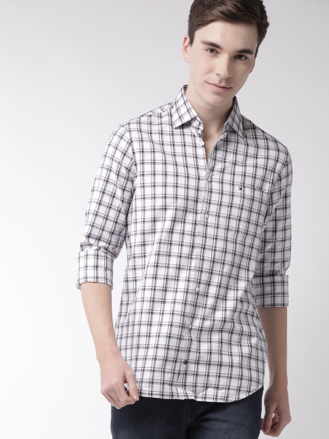 

Tommy Hilfiger Men White & Grey Regular Fit Checked Casual Shirt