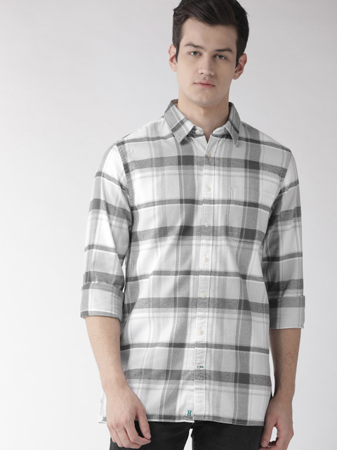 

Tommy Hilfiger Men Off-White & Grey Checked Casual Shirt