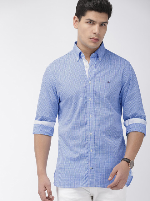 

Tommy Hilfiger Men White & Blue Regular Fit Checked Casual Shirt