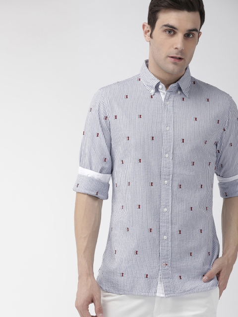 

Tommy Hilfiger Men Blue & White Regular Fit Self Design Casual Shirt
