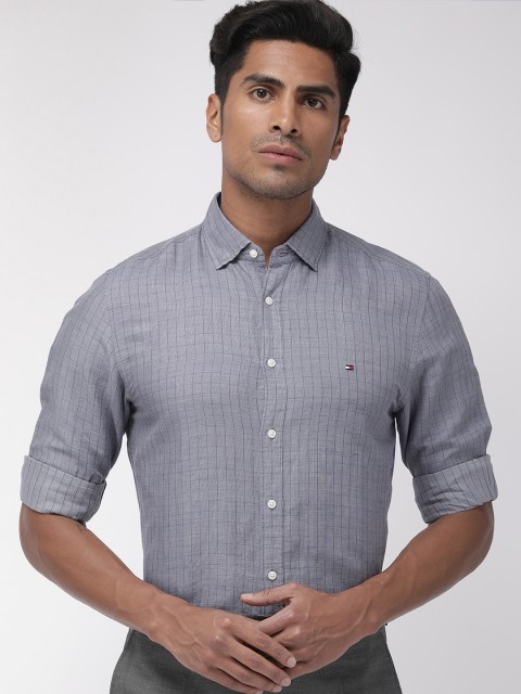 

Tommy Hilfiger Men Charcoal Regular Fit Checked Smart Casual Shirt