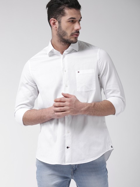 

Tommy Hilfiger Men White Regular Fit Solid Casual Shirt