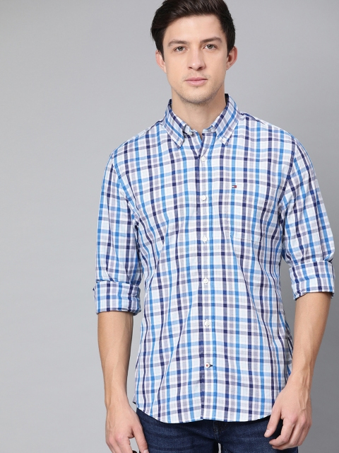 

Tommy Hilfiger Men Blue & White Regular Fit Checked Casual Shirt