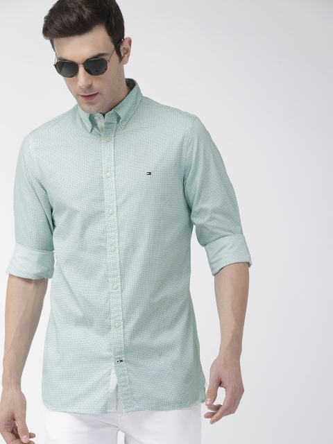 

Tommy Hilfiger Men Green Slim Fit Printed Casual Shirt