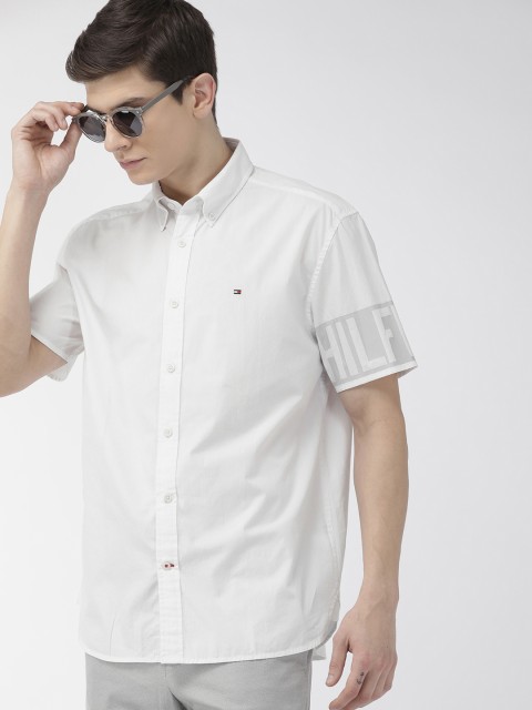 

Tommy Hilfiger Men White Custom Regular Fit Solid Casual Shirt