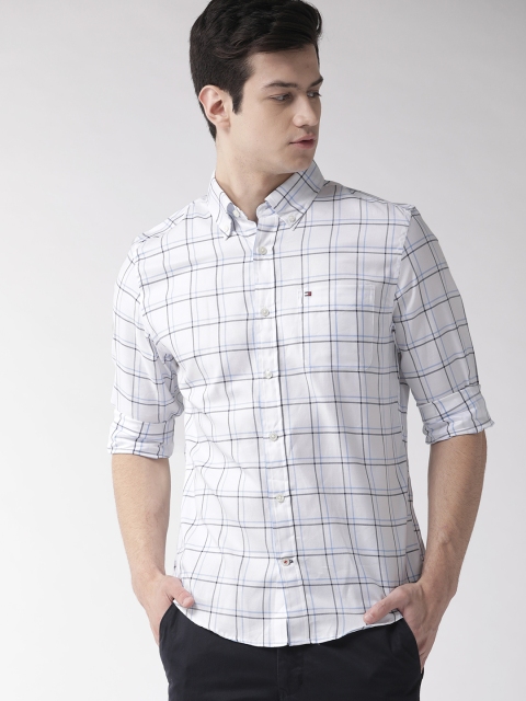 

Tommy Hilfiger Men White & Blue Regular Fit Checked Casual Shirt