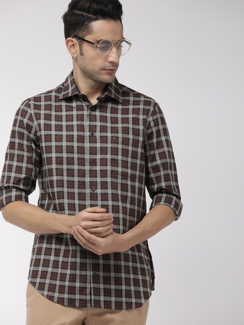 

Tommy Hilfiger Men Grey & Rust Brown Regular Fit Checked Casual Shirt