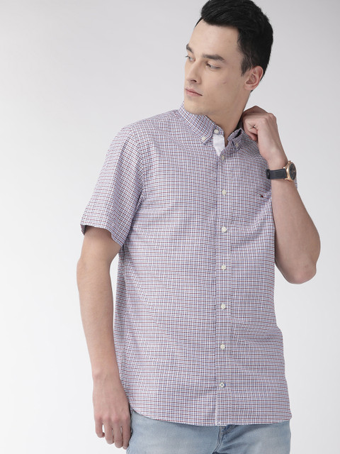 

Tommy Hilfiger Men Blue & White Custom Fit Checked Casual Shirt
