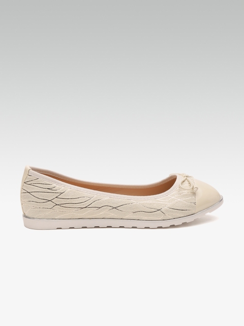 

Carlton London Women Cream-Coloured Textured Ballerinas